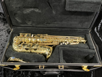 Photo PRISTINE Selmer Super Action 80 Series II Alto Saxophone - Serial # 598120